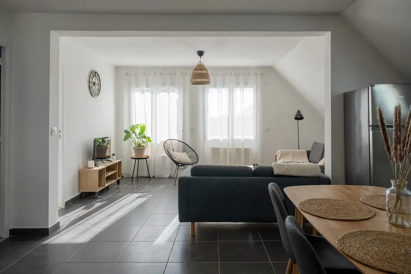 Cozy apartment with parking - Image 1