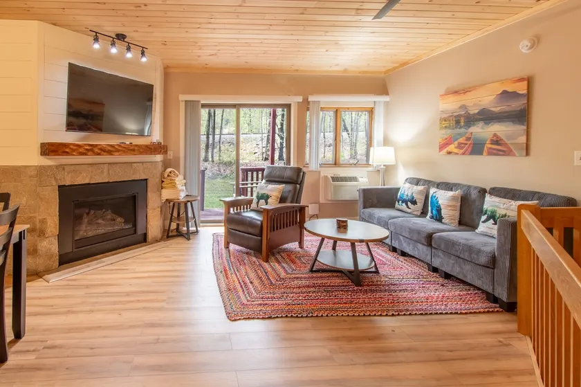 Attitash, 2nd floor condo, 1 bed w/ sleep sofa! - Image 1