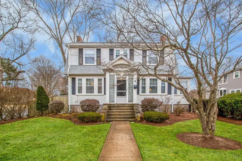 Charming Home Outside Boston - Image 1