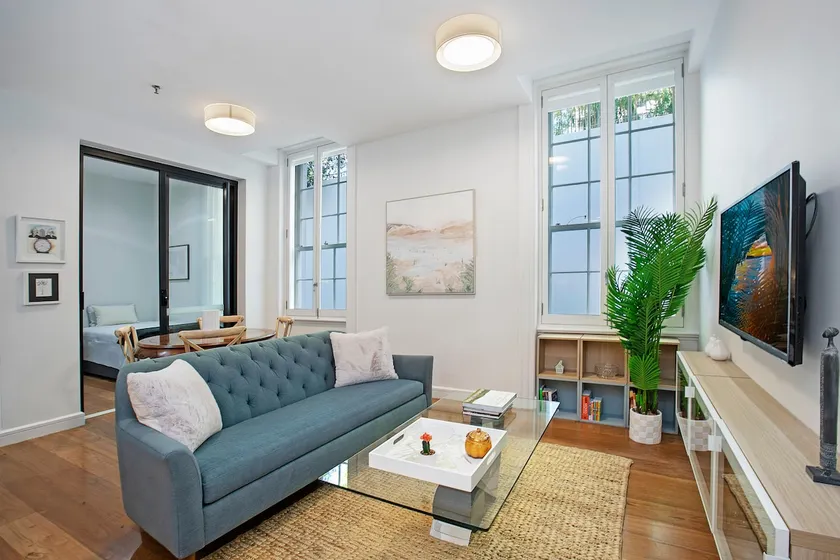 Modern, bright Apartment - Image 1