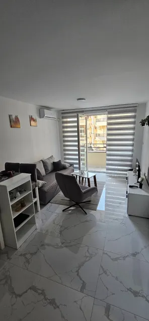 Stefan Tomić Apartment - Image 1