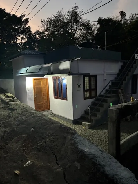 My small home Kompady, Manjadi, 2 KM from T-K Road - Image 1