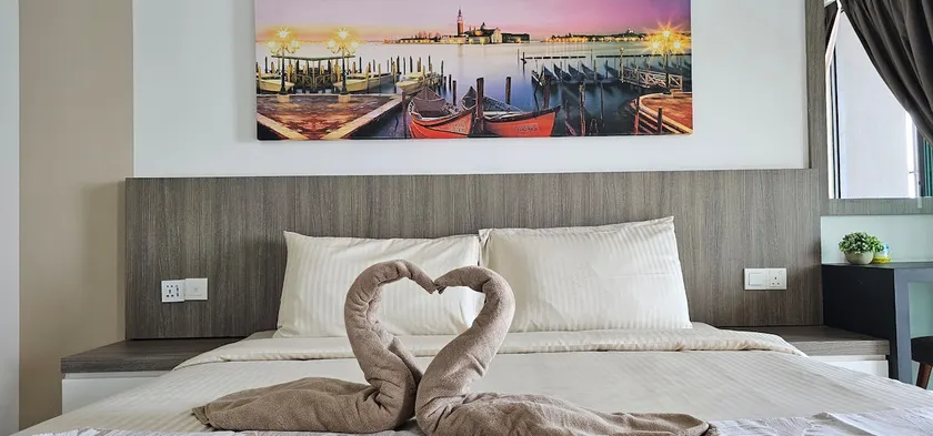 PD D' Wharf N77 Romantic Getaway for 2pax - Image 1