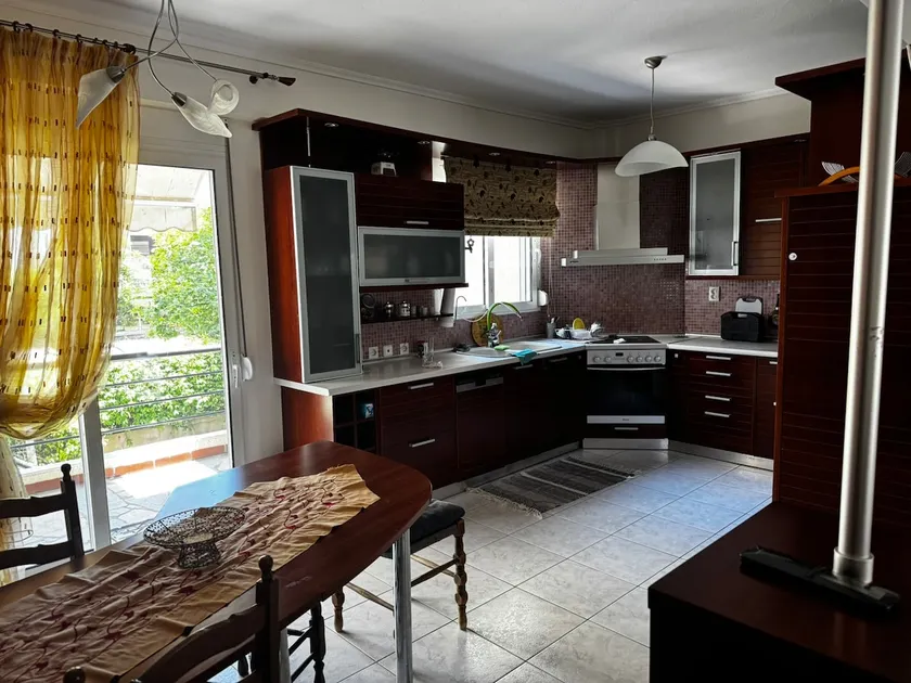 Beautiful three-storey townhouse in a settlement < 3 - Image 1