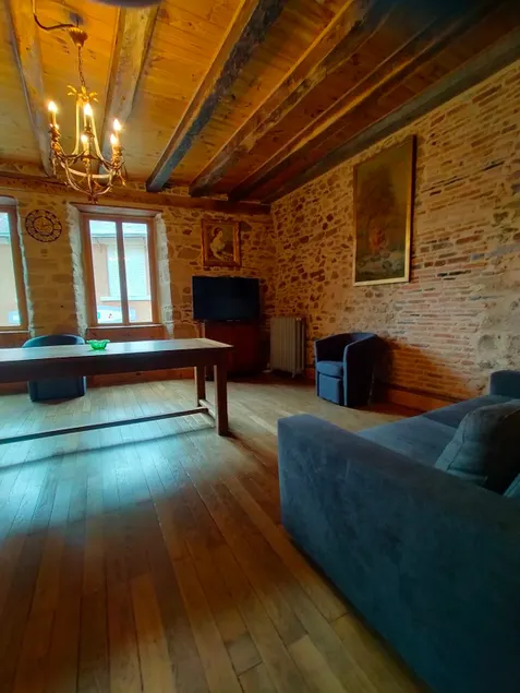 medieval house with all comforts - Image 1