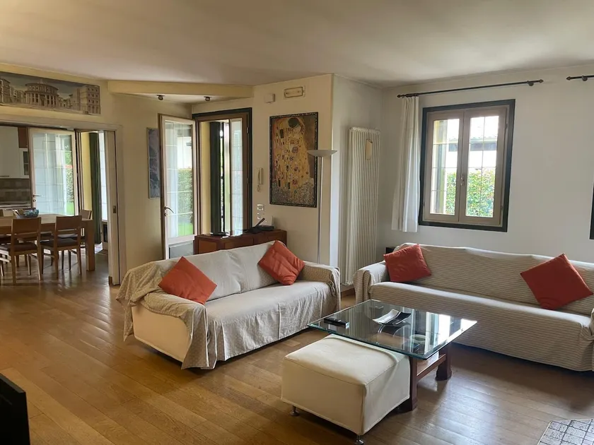 Casa D - Image 1