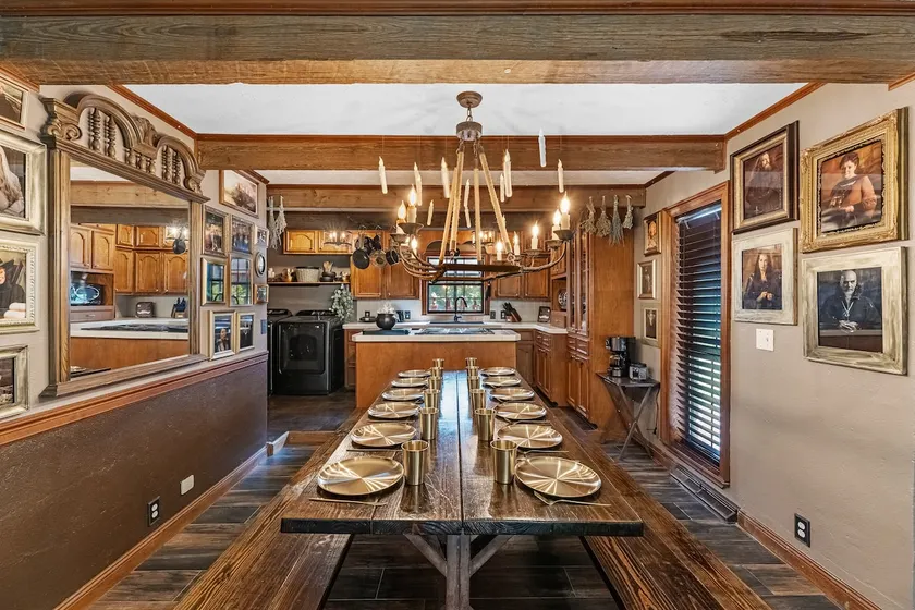 Wizarding Lake Retreat. Harry Potter staged house. - Image 1