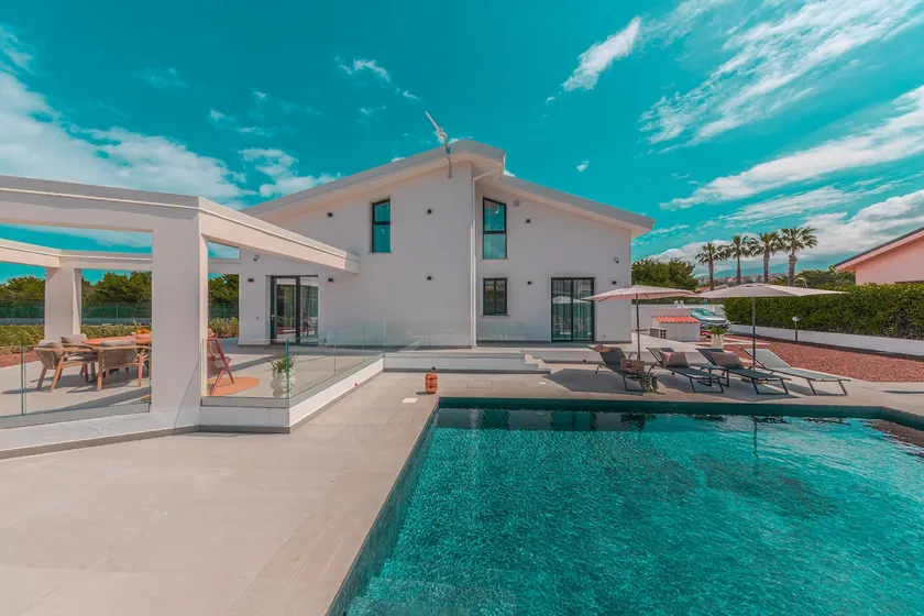 NAHIA Collection Villa - Image 1