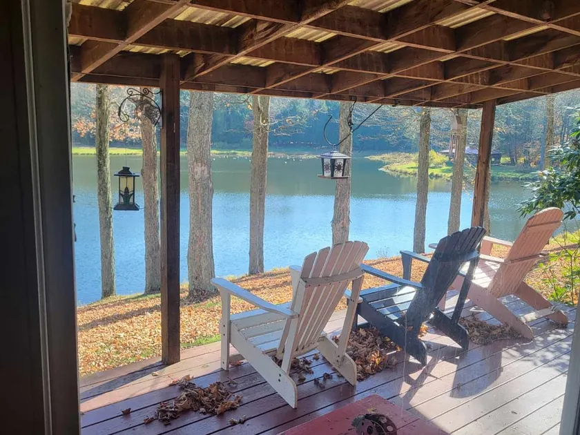 Lake Escape: Reel Float Relax - Image 1