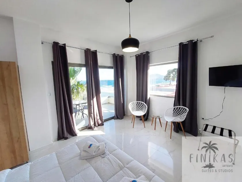 Finikas Sea View Apartment Airport by Airstay - Image 1