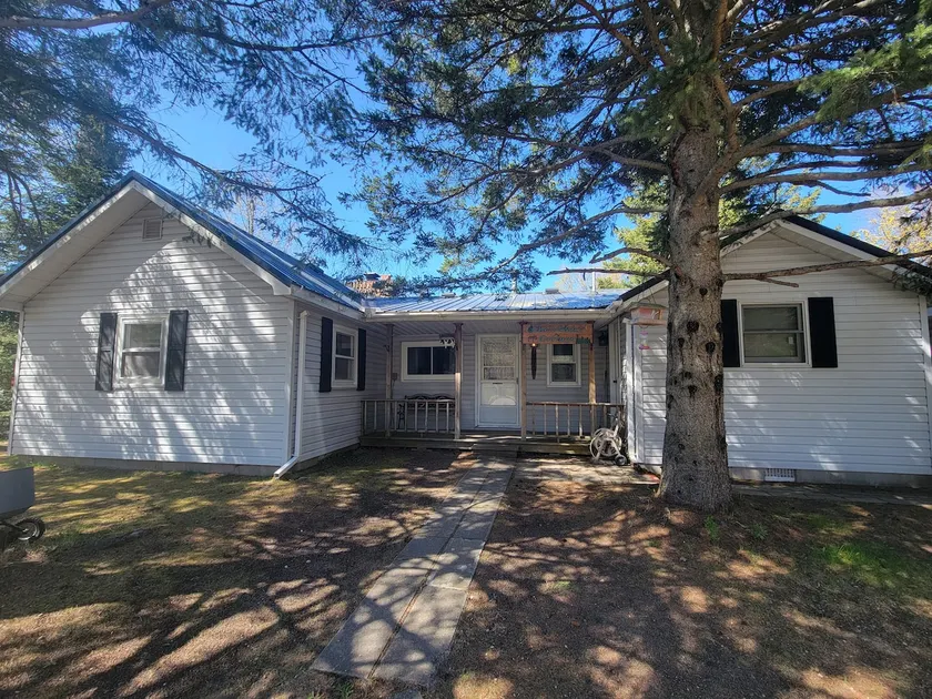 Christmas Cottage - Image 1