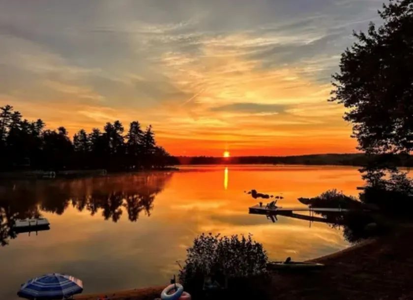 Lake Living, sit back and relax! - Image 1