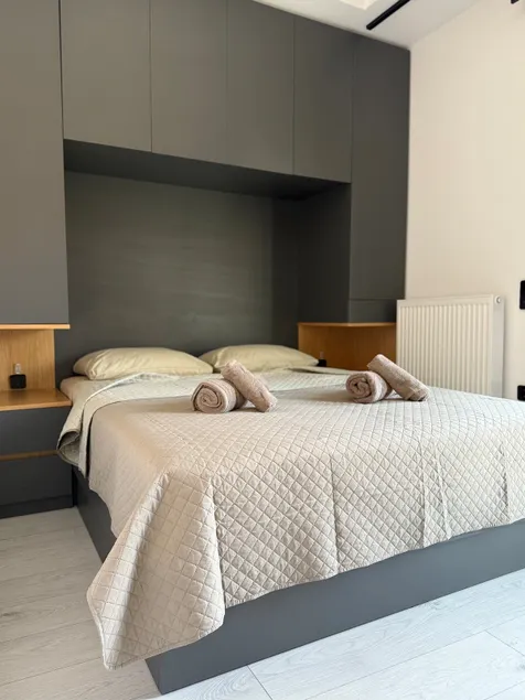 Newly renovated flat near beach! - Image 1