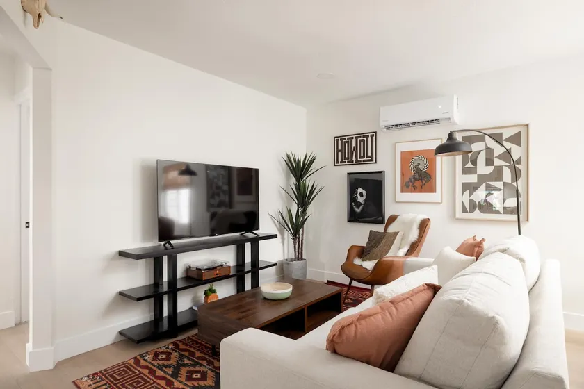 The Outpost by Coastline Vacation Rentals - Image 1
