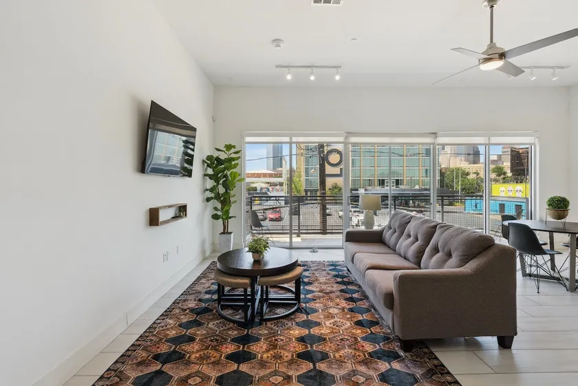 Charming Dallas Loft No. 309 - Image 1