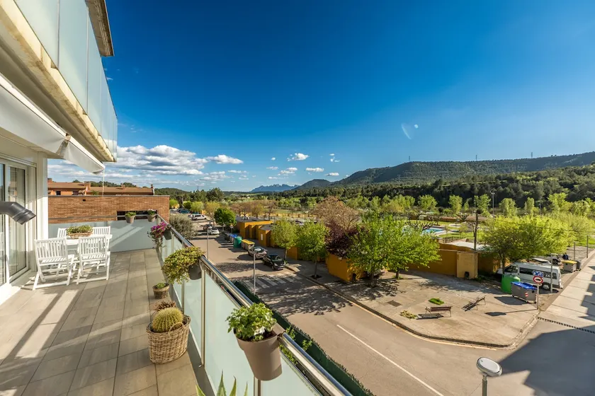 Montserrat Apartment - Image 1