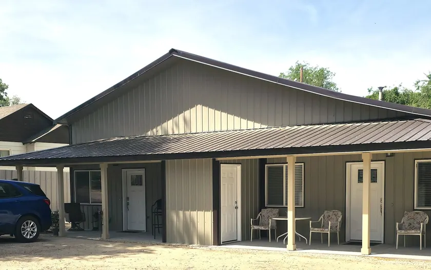 Upscale Lower Price Duplex in the Heart of Marsing - Image 1
