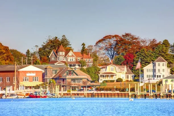 Cozy 2 Bed 1 Bath Near Downtown & Beaches - Image 1
