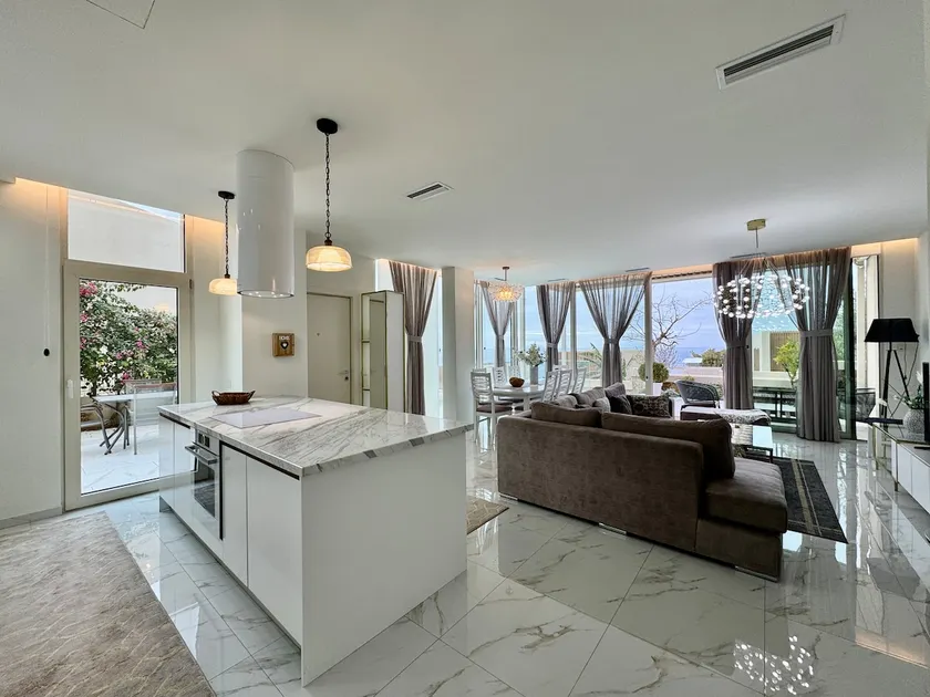 Crystal Pool Villa, Green Coast, Palase - Image 1
