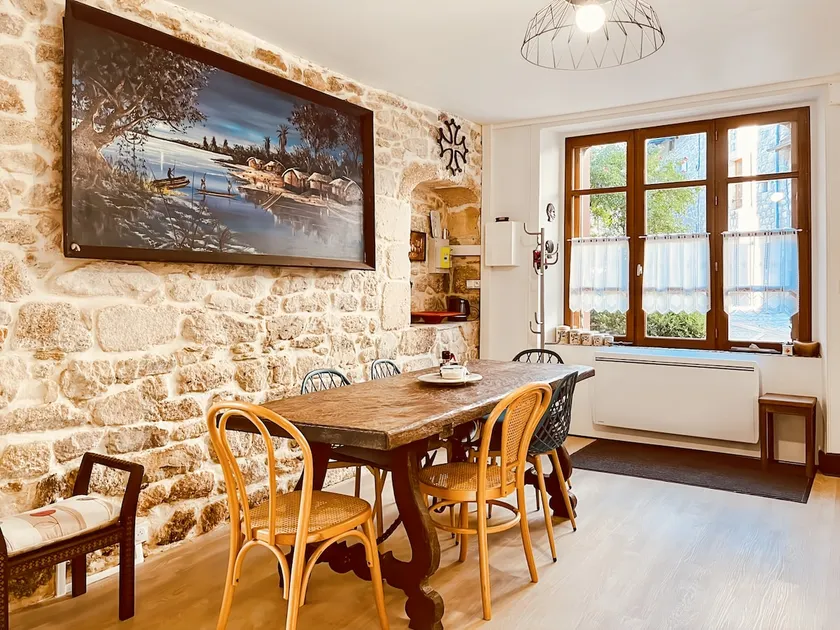 Village house in Marcolès, 2 bedrooms, 4 people, garden - Image 1