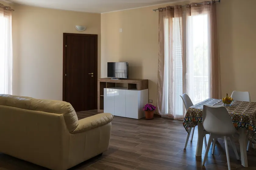CleanHouse 2 - Image 1