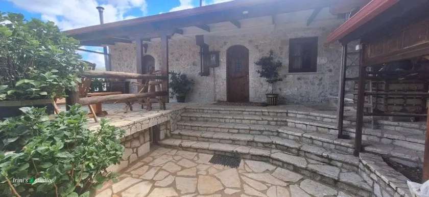 Irini's studios - Image 1