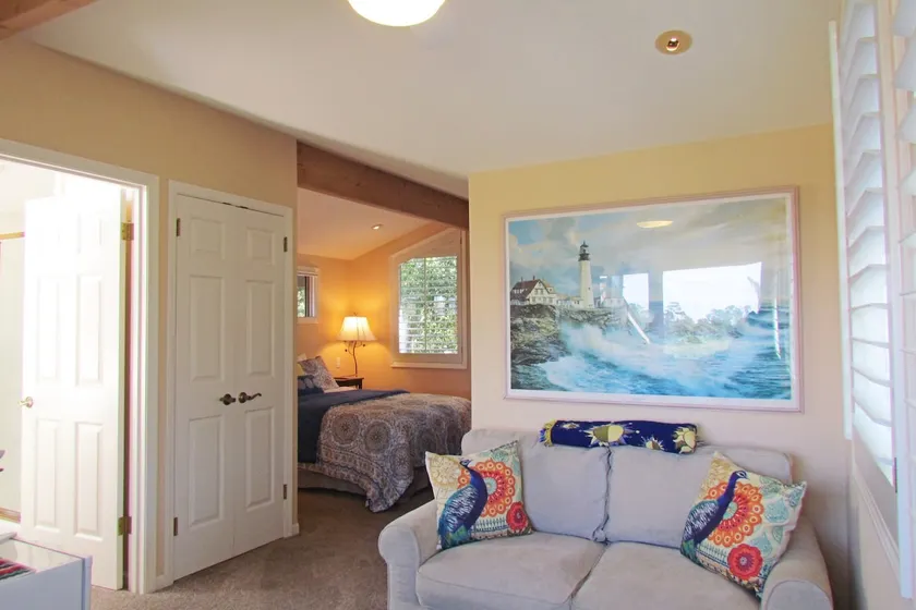 Private suite with panoramic forest / ocean views - Image 1