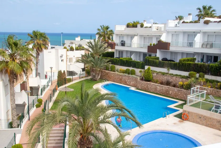 Nova Beach Penthouse - Image 1