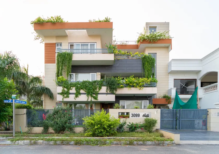 AirBnB Homestay Chandigarh Airport Walk - Image 1