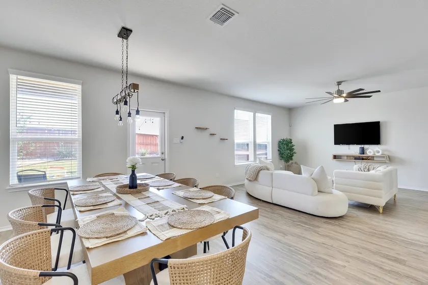 South Austin Boho House| 4BR | 2.5BA|SPA/Pool/EV - Image 1