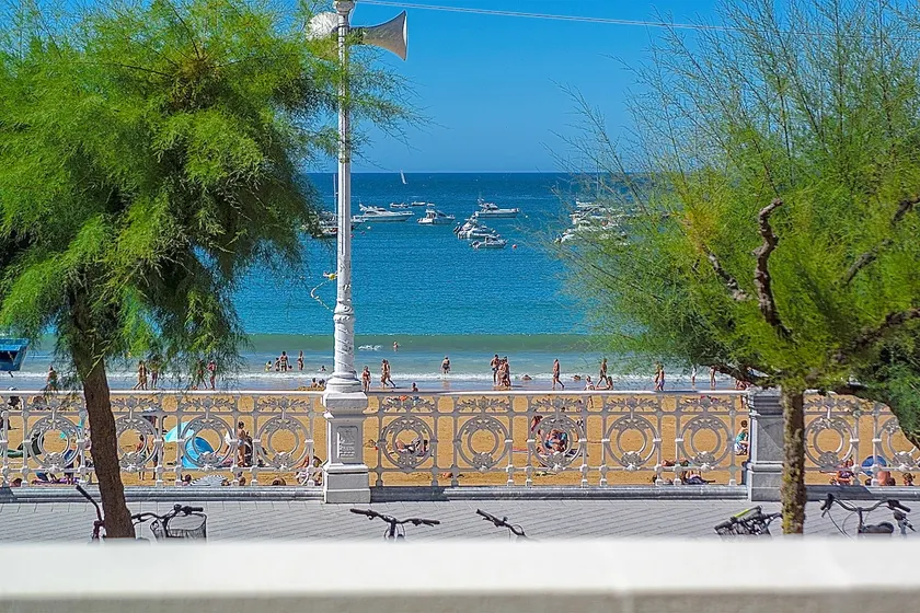 Belle Epoque sur le front de mer - Image 1