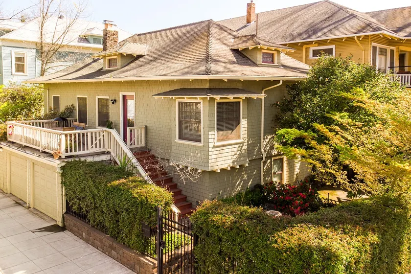 Raised Craftsman | Near Park | Balcony | Garage - Image 1