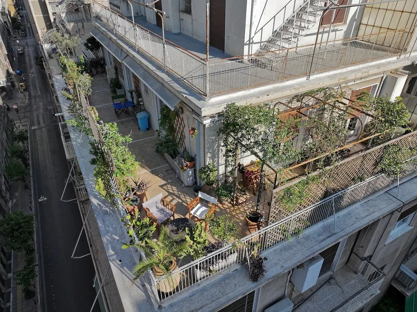 Belle epoque antique penthouse w/ landmark pergola - Image 1