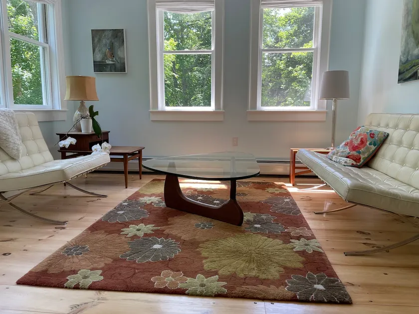 Charming Harbor Private One Bedroom - Image 1