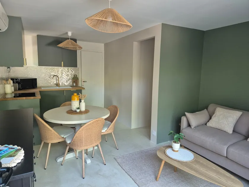 Cozy apartment + walking distance to the beach - Image 1