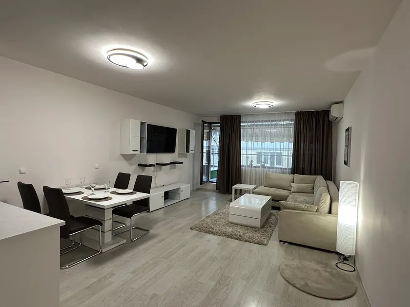 Apt Garden | Chic 1BDR + Spacious View Terrace - Image 1