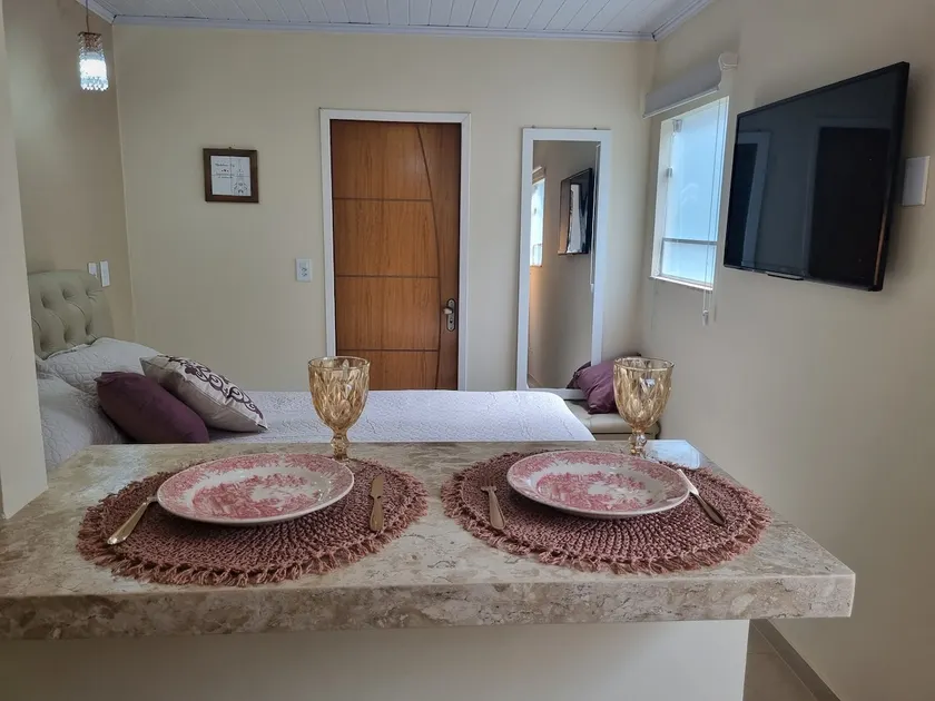 Private suite in the center - Image 1