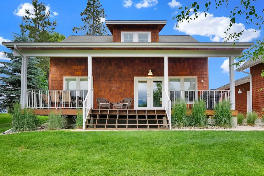 The Bungalow at Dover Inlet - Image 1