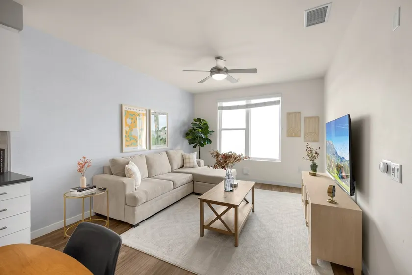 Stunning 1B1B in Irvine, Perfect Location - Image 1
