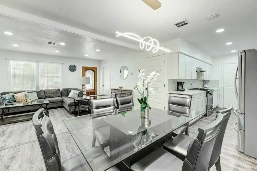 Residence in Houston - Image 1