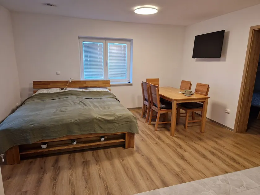 Linden Retreat Apartments with Sauna - Image 1