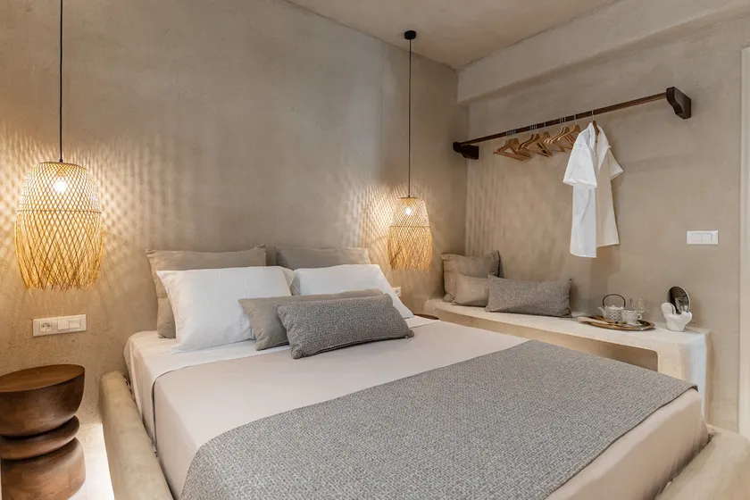 Sea La Vie Apartment, Steps from the Beach - Image 1