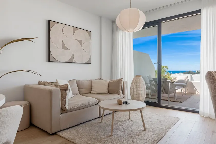 Estepona Beach Getaway 2BR Apartment w Sea View - Image 1