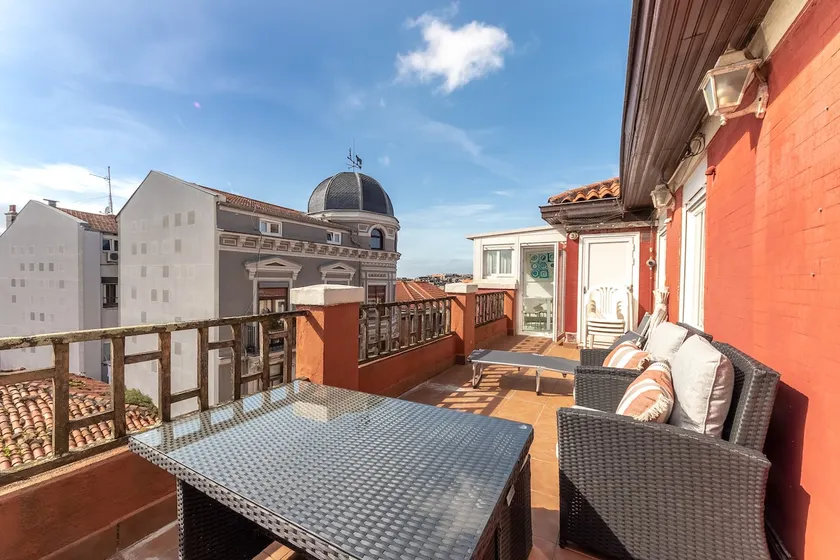 Penthouse with Terrace in Getxo - Image 1