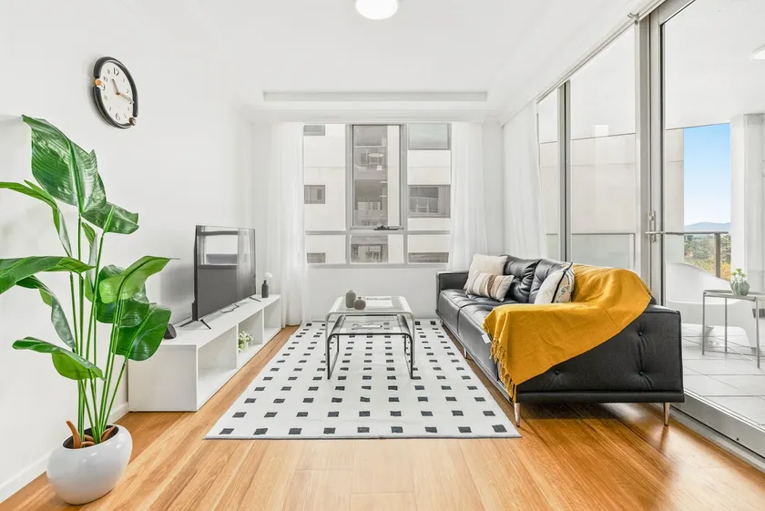 Central Apartment w Pool, Gym n Free Parking - Image 1