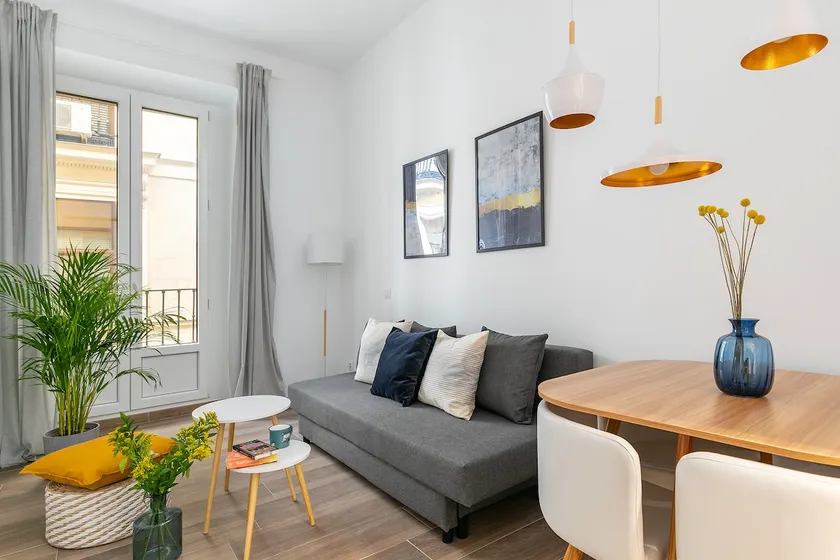 Ivan and Carol's Apartments, Apartment with bed. - Image 1