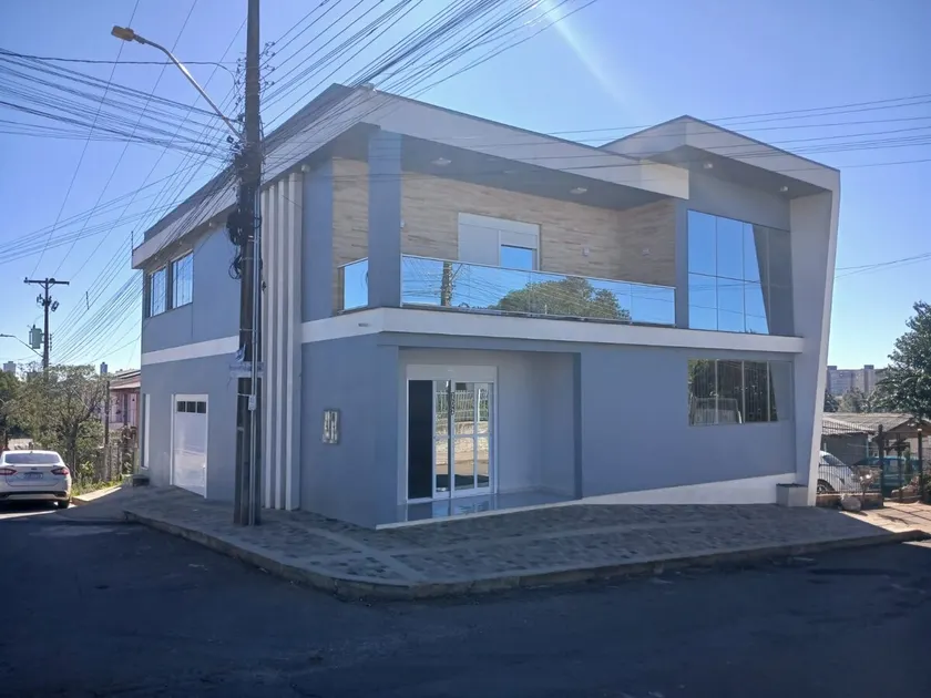 2-Bedroom House Additional garage $60.00 per day - Image 1
