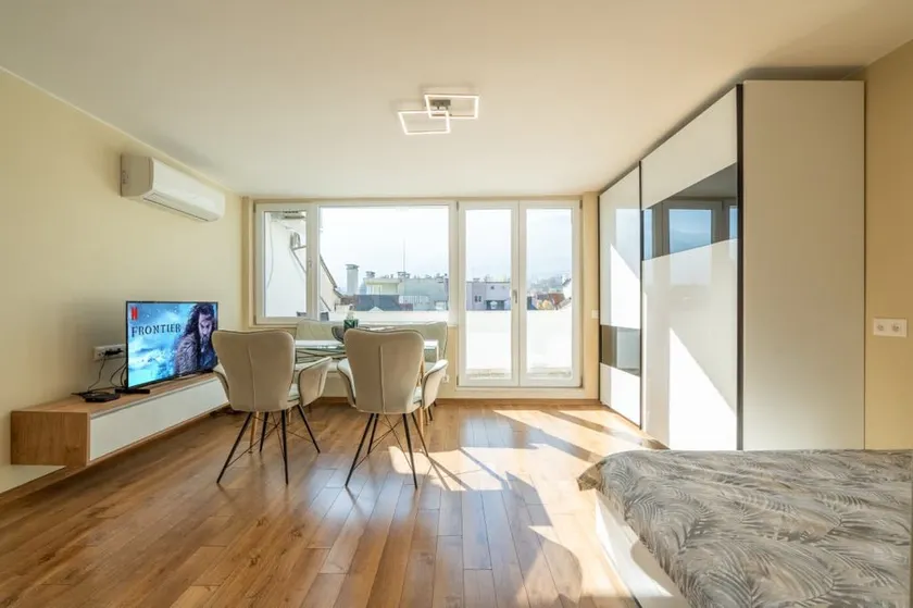 Amazing brand new apartment with mountain view - Image 1