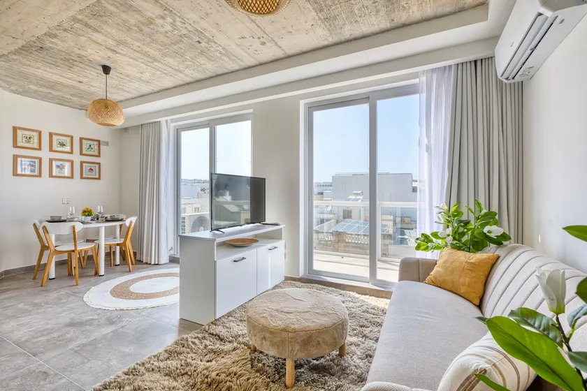Swieqi Sky Duplex Terrace Suite - Image 1