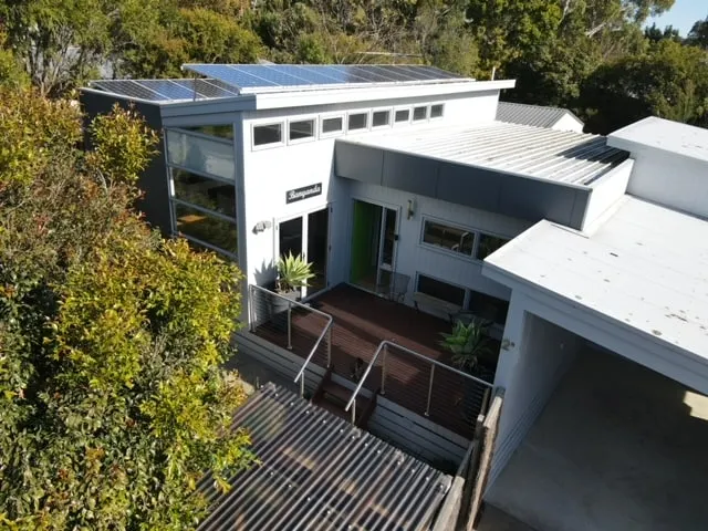Banyanda: Luxury beachside retreat, pet friendly, Winter Penguins & Whales - Image 1